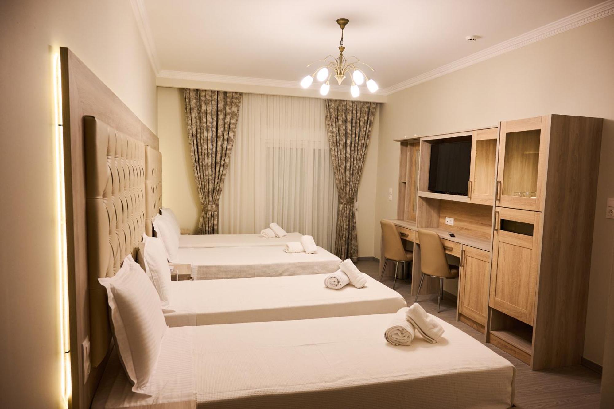 Famissi Suites 2 Kalambaka Extérieur photo
